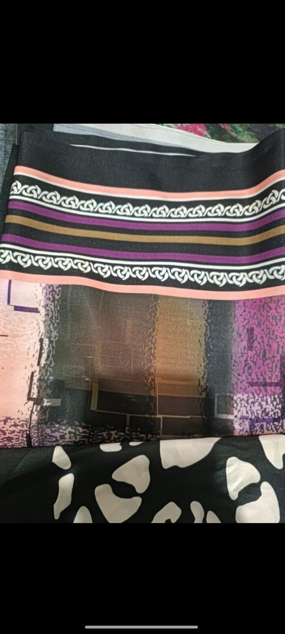 Kadın Çok Renkli Baskılı Modern eşarp 
tane fiyatı - Görsel 4