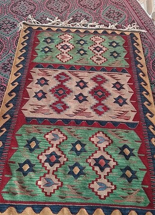Salamura yaprak satıyorum aslında kilim satılık değil sadece adr