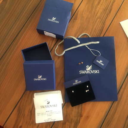 universal Beden Swarovski küpe