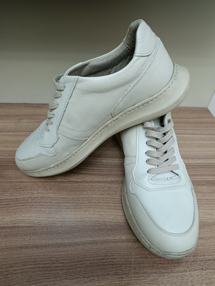 Beyaz Minimalist Spor Ayakkabı - Görsel 3