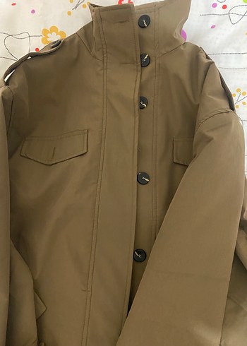Kemerli Kısa Bej Kadın Trençkot - Görsel 9