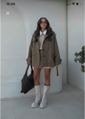 Kemerli Kısa Bej Kadın Trençkot - Görsel 2