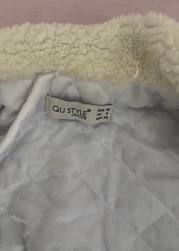 Düğmeli Beyaz Yaka Detaylı Kadın Kot Ceket - Görsel 8