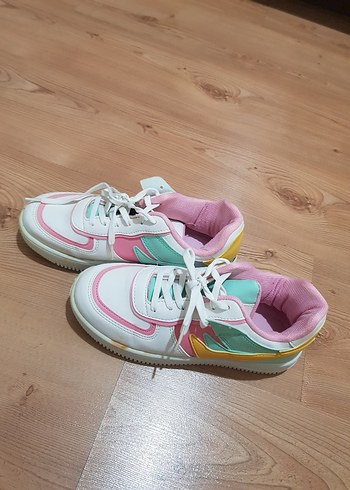 36 Beden çeşitli Renk Çocuk Bağcıklı Pastel Renkli Spor Ayakkabı