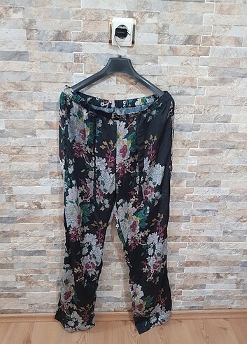 40 Beden çeşitli Renk Saten pijama takımı