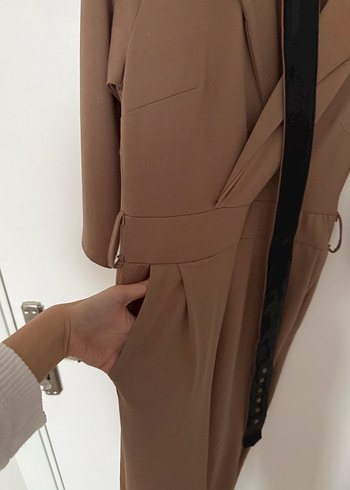 Uzun Bej Kadın Tulum, Kemerli, Ofis Stili - Görsel 3