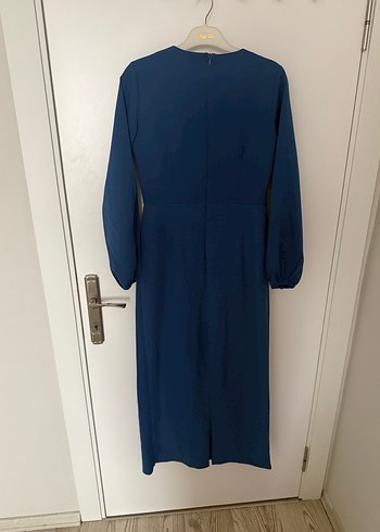 Uzun Kollu Lacivert Saten Elbise - Görsel 6
