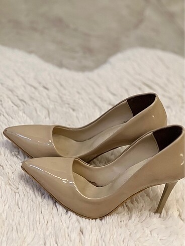 Suni deri stiletto