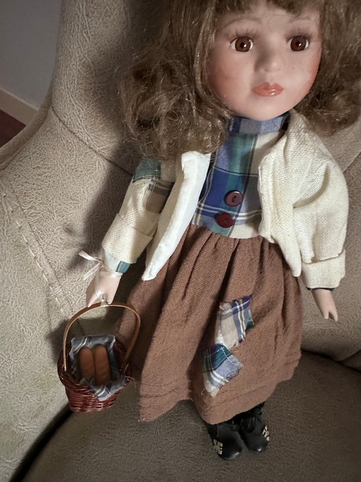 Porselen  bebek - Görsel 2