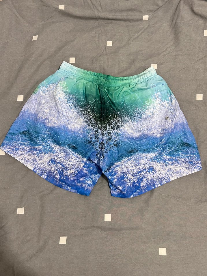 Nike Renkli Tie-Dye Desenli Deniz Şortu - Görsel 2