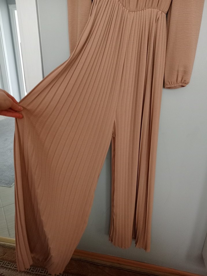 Kadın Bej Uzun Piliseli tulum - Görsel 2