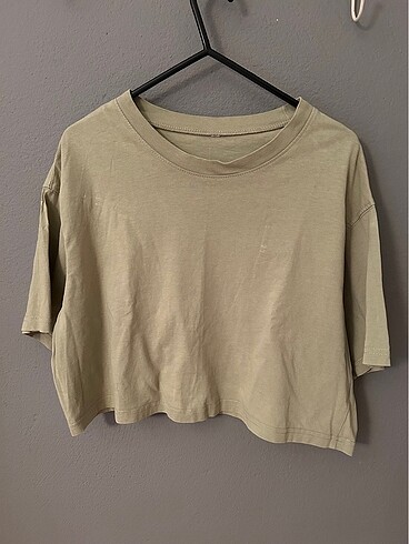 h&m kısa tshirt