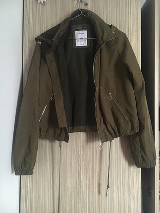 Bershka yağmurluk