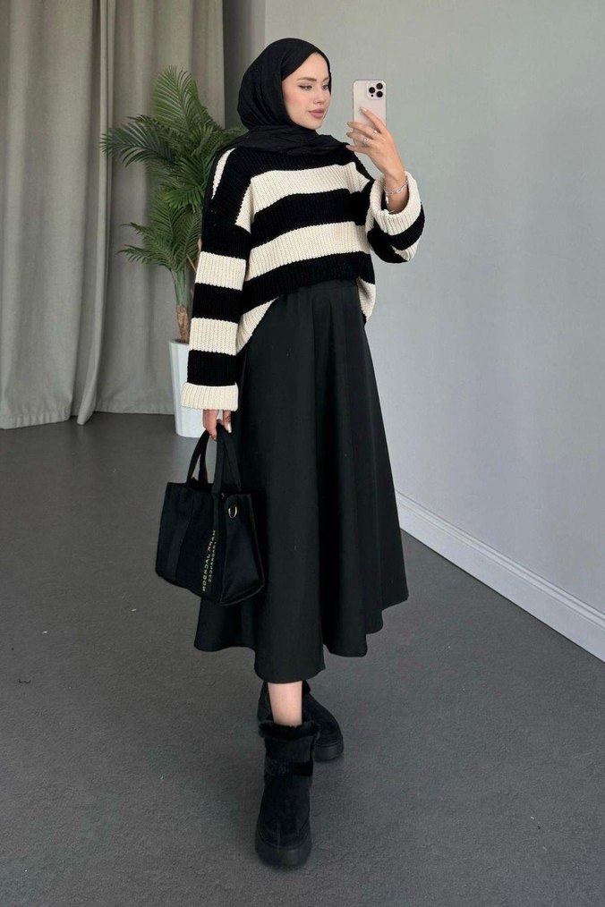 Siyah Beyaz Zebra Desenli Boğazlı Triko Kazak - Görsel 2