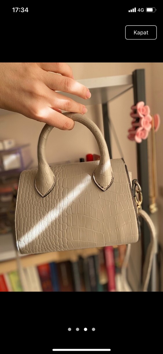 Guess Gri Deri Yılan Desenli Kadın Çanta - Görsel 3