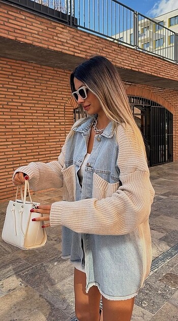 Kot detaylı örme hırka