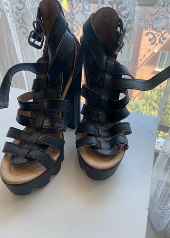 Kemerli Siyah Platform Topuklu Kadın Ayakkabı - Görsel 2