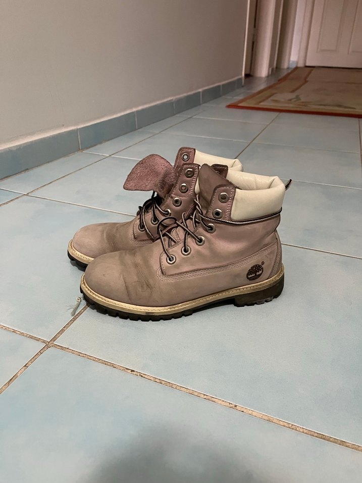 Toz pembe bot - Görsel 3