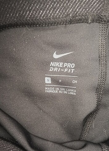 s Beden siyah Renk Nike Pro Şort 
