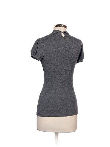 m Beden Zara Bluz %70 İndirimli.