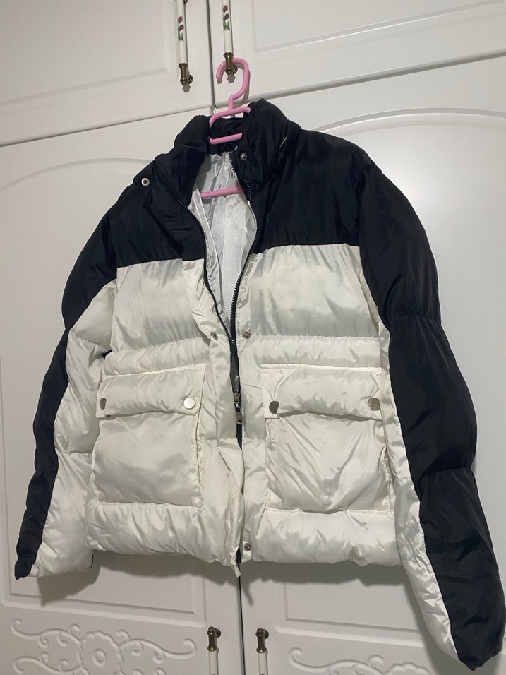 Düğmeli, Yüksek Yaka Kadın Kışlık Mont - Görsel 2