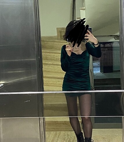 Gece elbisesi zümrüt yeşili