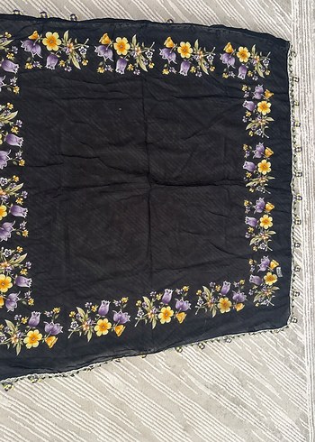 Beden Çiçek Desenli Dantel Detaylı Kadın Fular