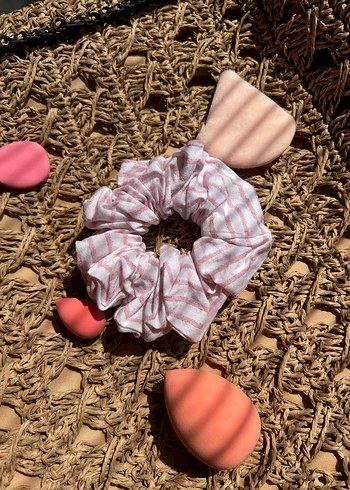 Strippy Scrunchie