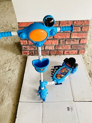 Walt Disney World Çocuk scooter