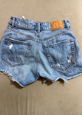 Stradivarius Kadın Açık Mavi Yırtık yüksek bel Mini Kot Şort