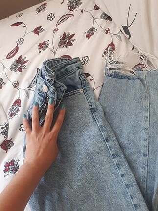 Paça detaylı jean