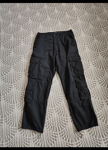 Çok cepli paraşüt pantolon 