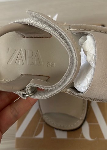 Zara Kız Deri Bej Sandalet - Görsel 3