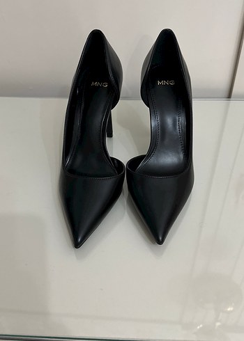 MNG Siyah Stiletto Topuklu Kadın Ayakkabı