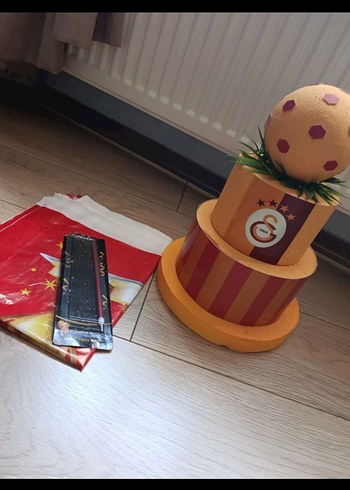  Beden Galatasaraylı maket pasta