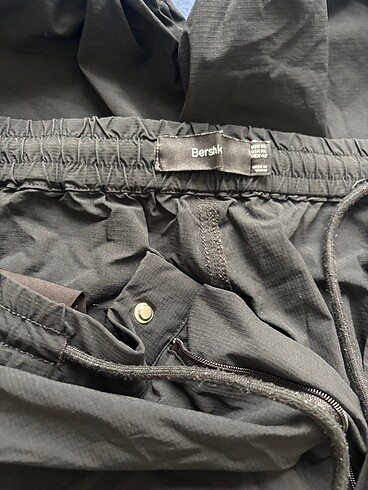xl Beden Bershka erkek paraşüt pantolon
