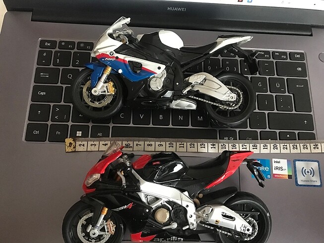 Koleksiyonluk Oyuncak Motor TEKLİ FİYATI 150, İKİLİ 250