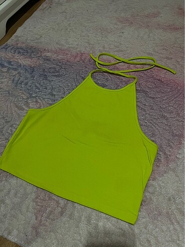H&M boyundan bağlamalı crop