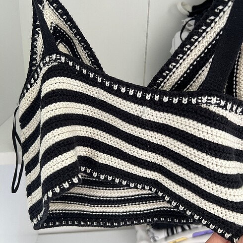 m Beden Stradivarius Örgü Askılı Crop