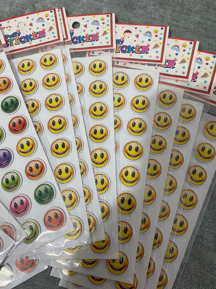 Renkli Emoji Süslemeleri sticker - Görsel 2