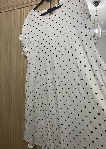 Puantiye Desenli Beyaz penye Elbise - Görsel 4