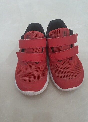 25 Beden kırmızı Renk Nike spor ayakkabi