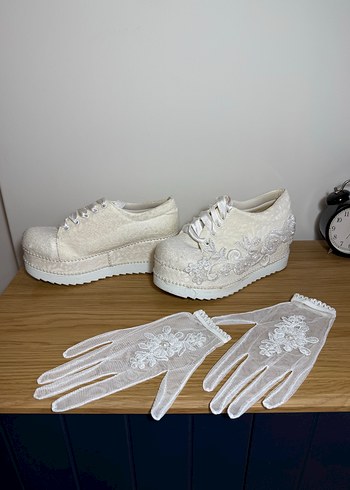 Dantel Detaylı Beyaz Bohem Kadın Eldiveni - Görsel 6