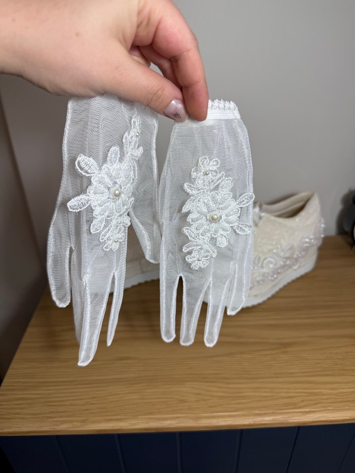 Dantel Detaylı Beyaz Bohem Kadın Eldiveni - Görsel 5