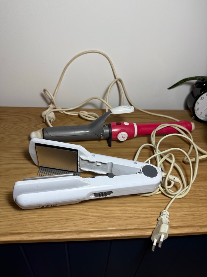 Beyaz ve Gri Saç Düzleştirici Seti - Görsel 2