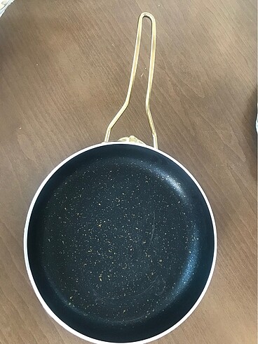 Diğer 22 cm kapak tava sıfır ürün