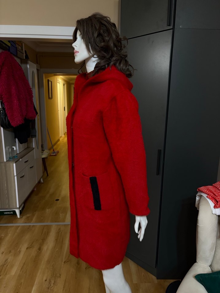 KIRMIZI YUMOŞ KABAN - Görsel 4