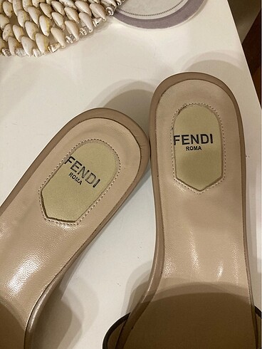 39 Beden kahverengi Renk ORJİNAL FENDİ TERLİK