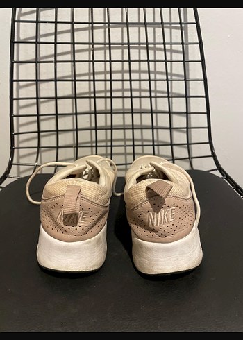 Nike Kadın spor ayakkabı