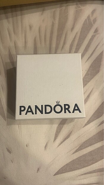 Pandora Bileklik Kutusu